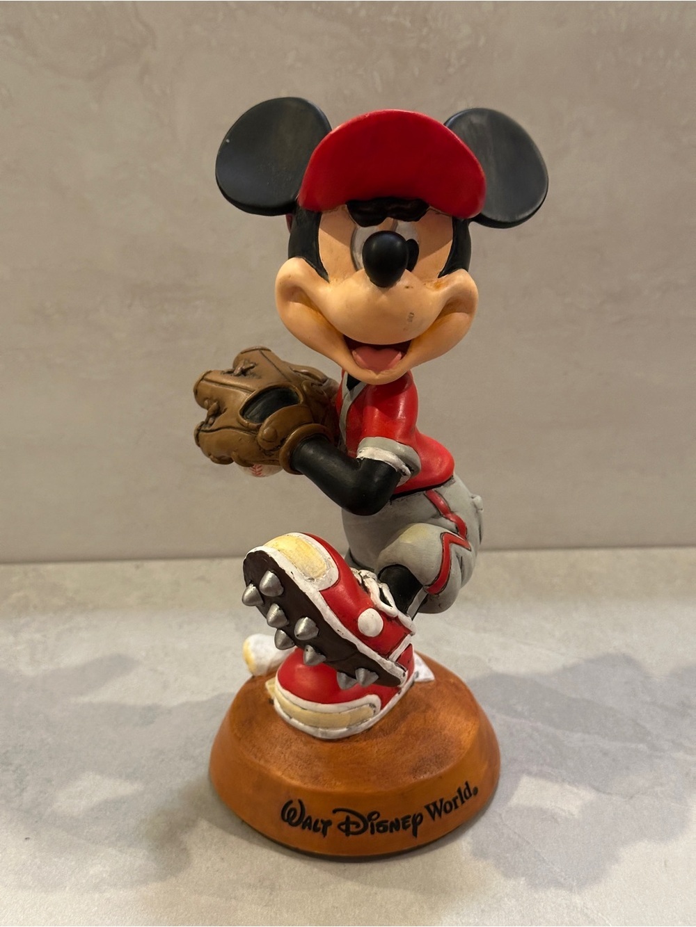 Walt Disney World Mickey Mouse Baseball Pitcher Bobblehead